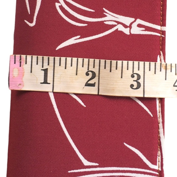 Sig Zane Hawaii Burgundy Wallet in Maile Print Luxury Leather - Picture 13 of 14